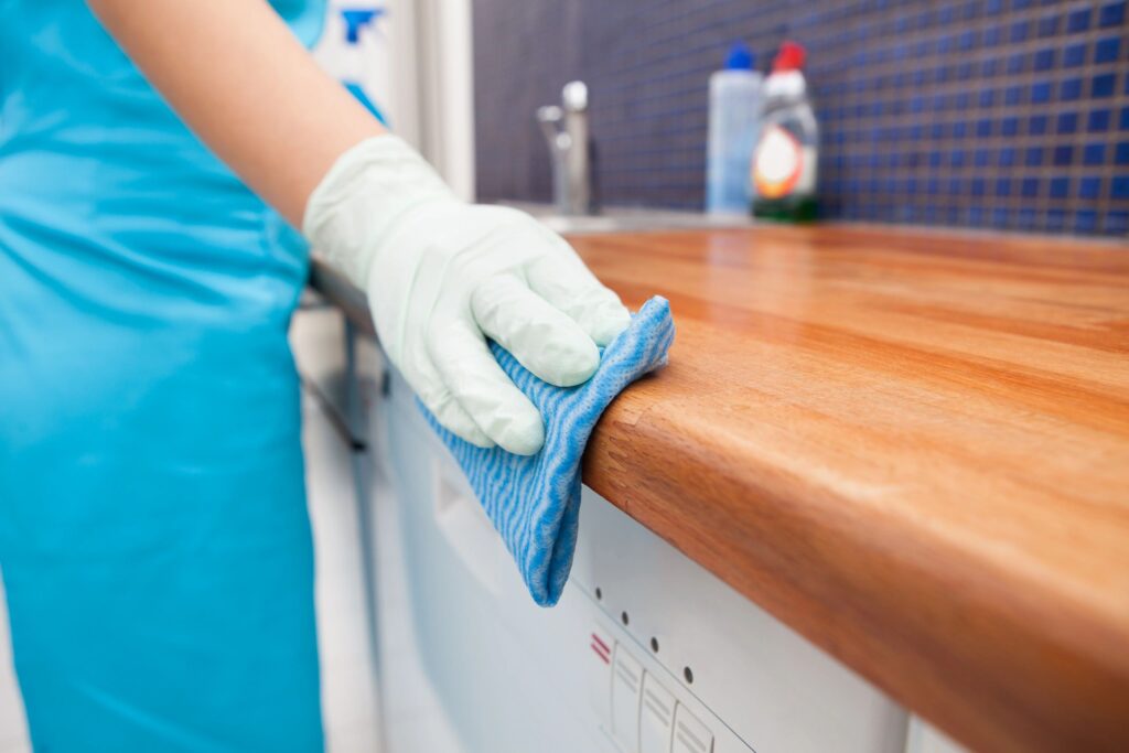 Tổng hợp 10 sai lầm khi dọn dẹp nhà cửa gây ảnh hưởng đến sức khỏe