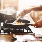 Tổng hợp 10 sai lầm khi nấu ăn làm gây hại sức khỏe có thể bạn chưa biết